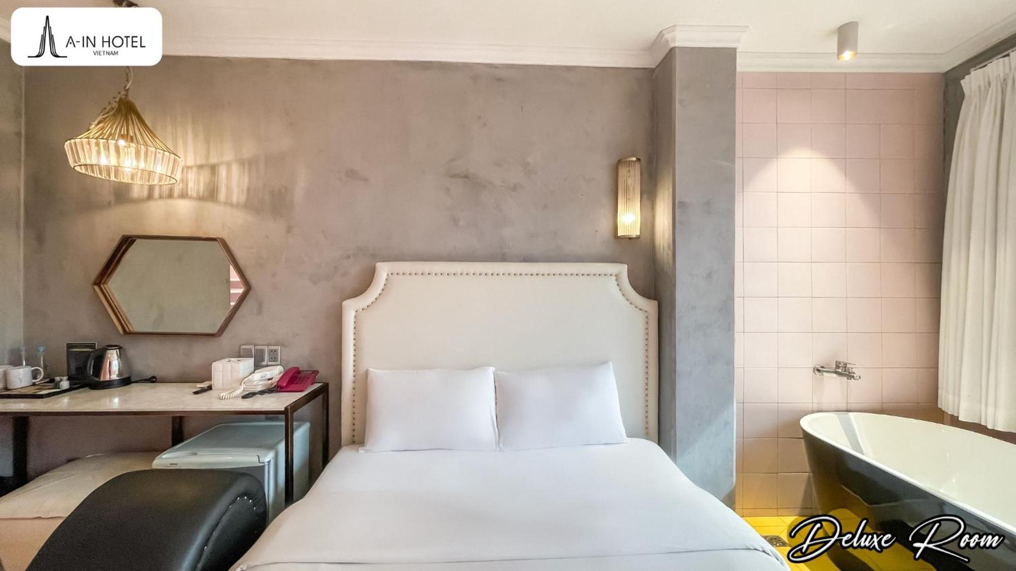 A In Hotel Del Luna Хошимин Экстерьер фото