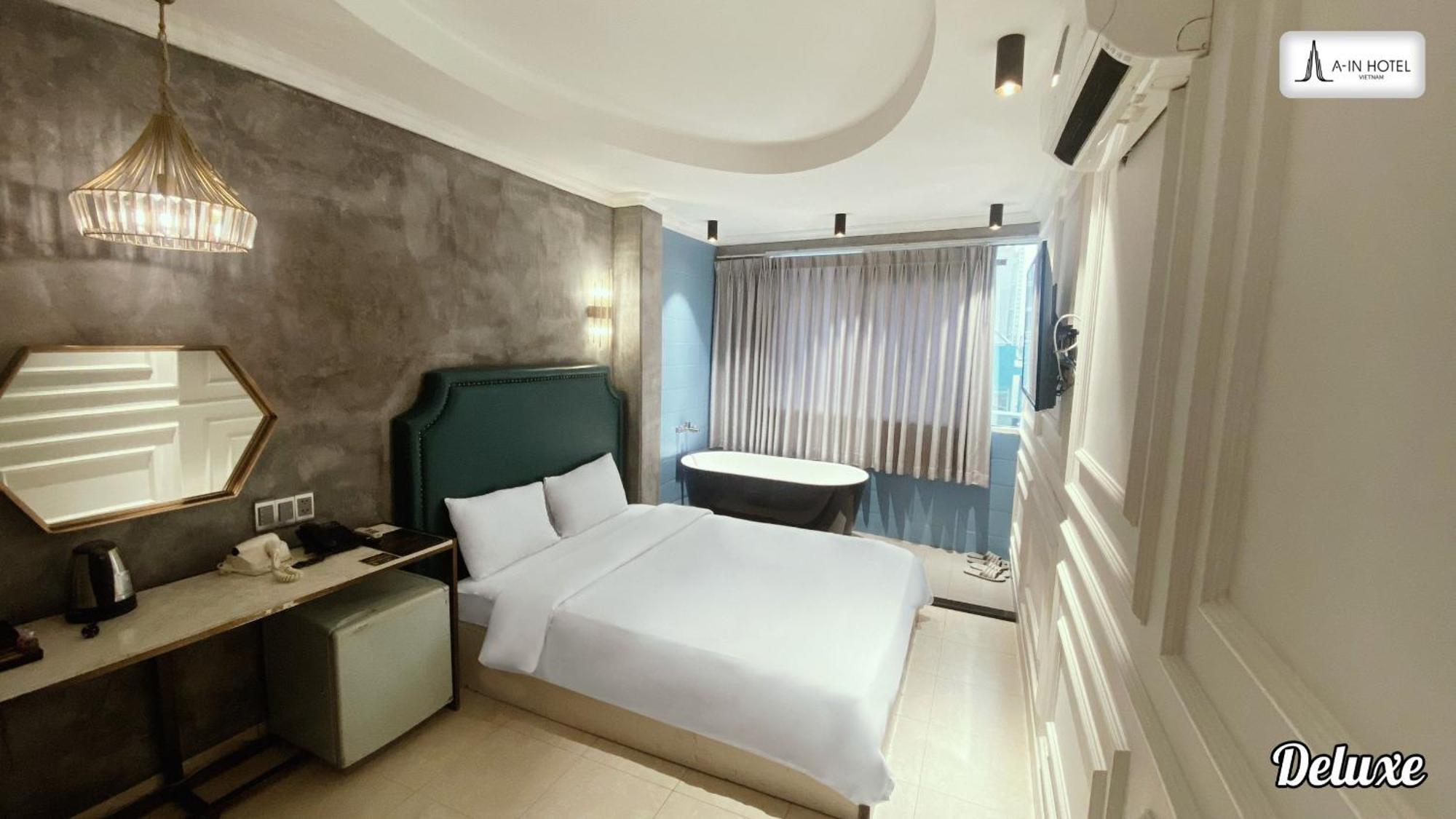 A In Hotel Del Luna Хошимин Экстерьер фото